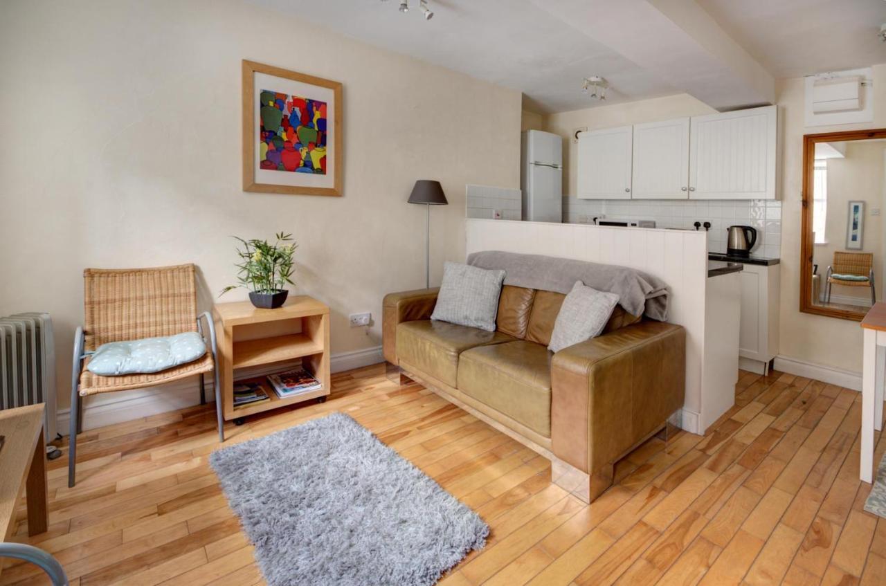 The Shop By Treetop Property Cirencester Buitenkant foto